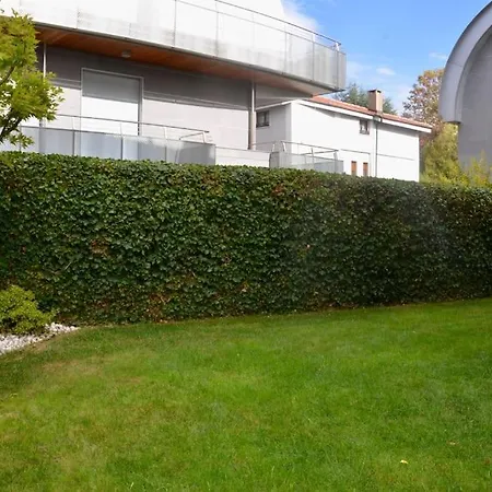 Con Giardino. Casa Di Bri Διαμέρισμα
